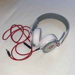 Beats by Dre Mixrs